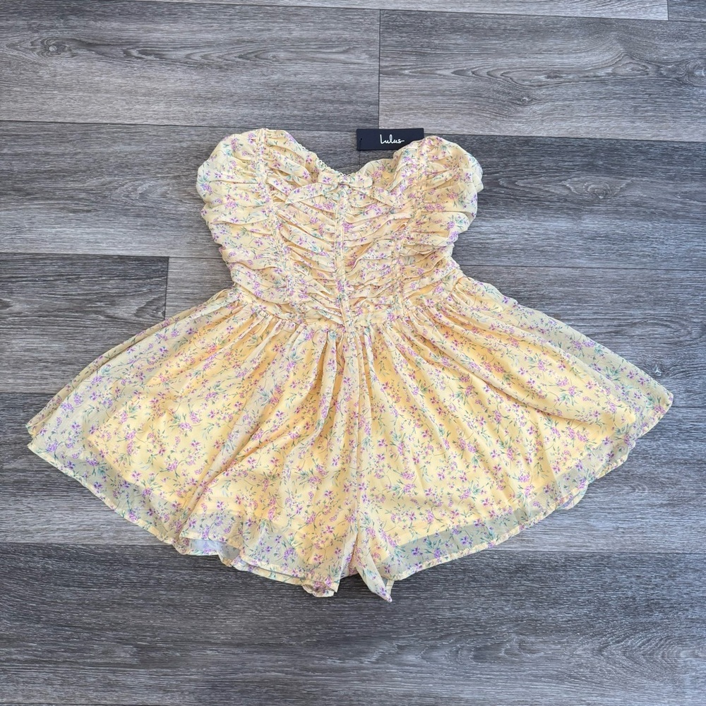 Lulus Marinella Yellow Floral Ruched Strapless Romper Size L